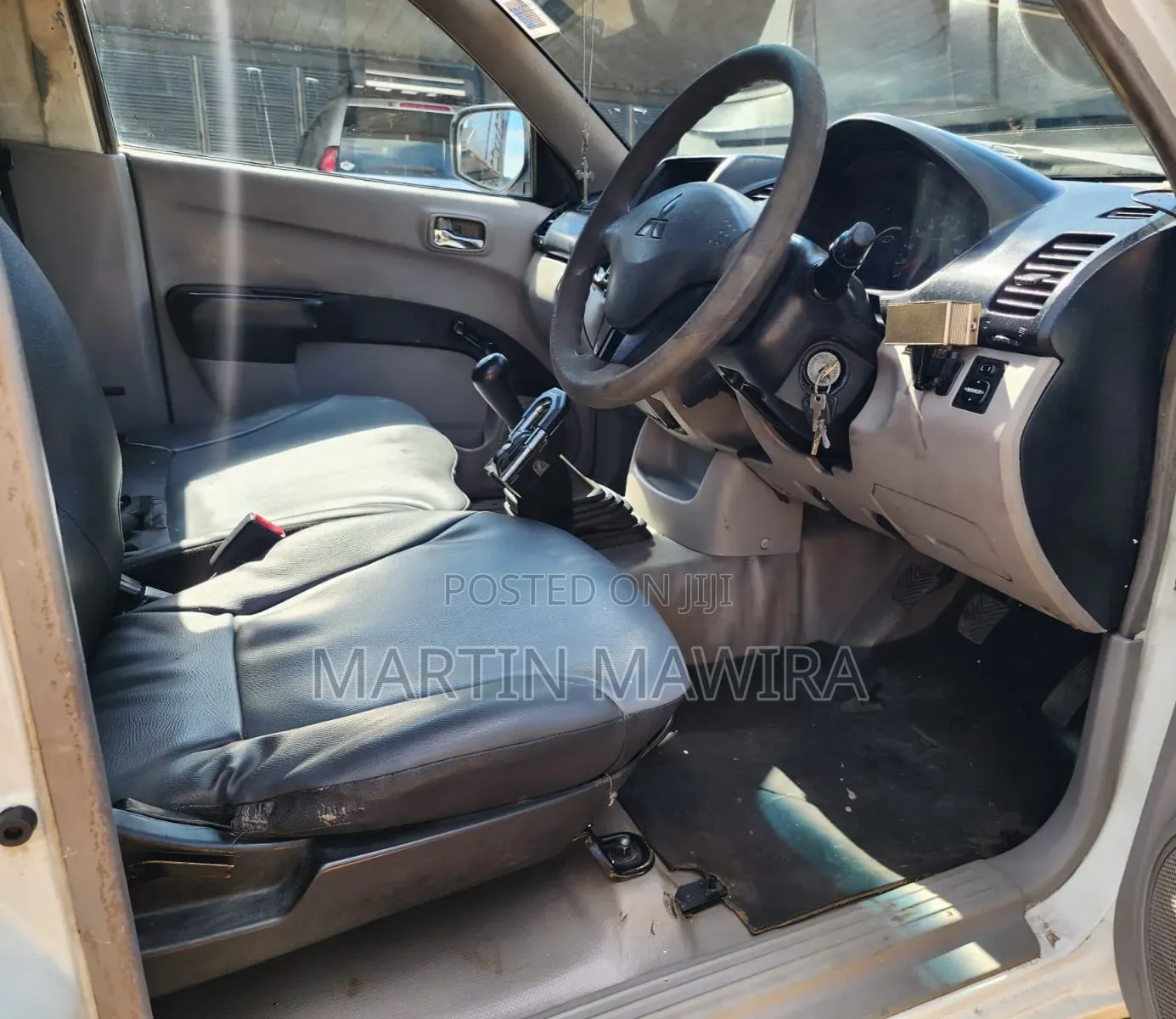 Mitsubishi L200 2009 White