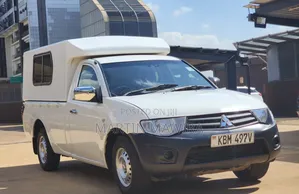Mitsubishi L200 2009 White