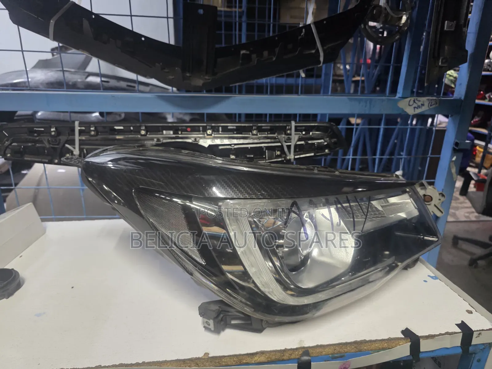 Subaru Forester 2017 Part No.8p