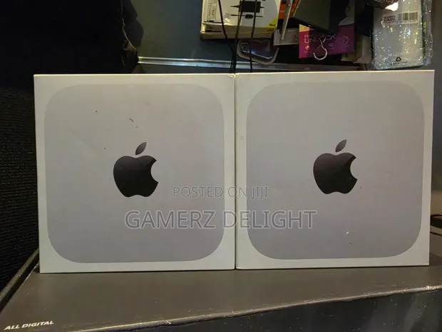 New Desktop Computer Apple Mac Mini M4 16GB Apple M4 SSD 256GB for
