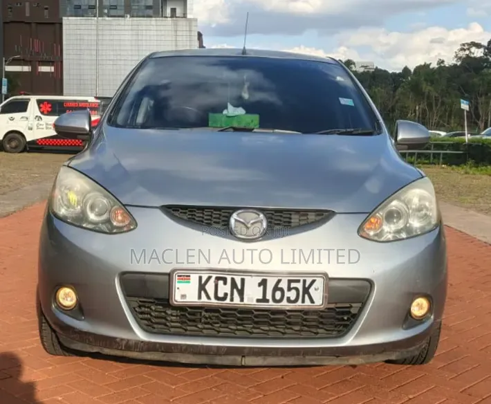 Mazda Demio 2011 Silver