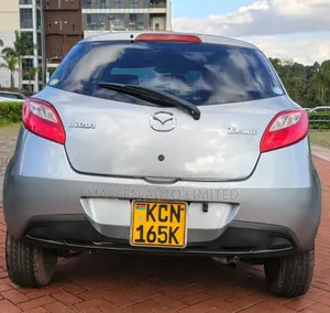 Mazda Demio 2011 Silver