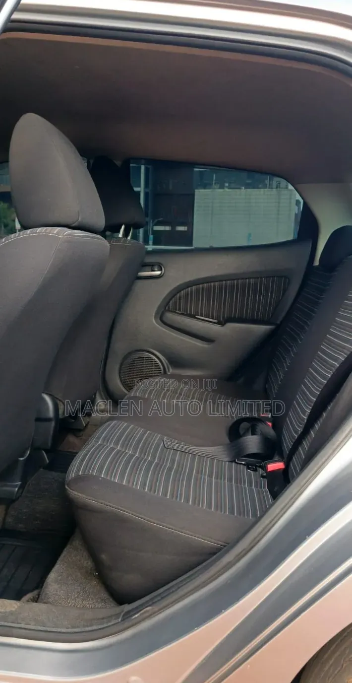 Mazda Demio 2011 Silver