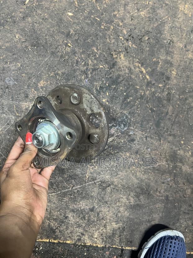 Corolla Rear Hub - thumbnail 3