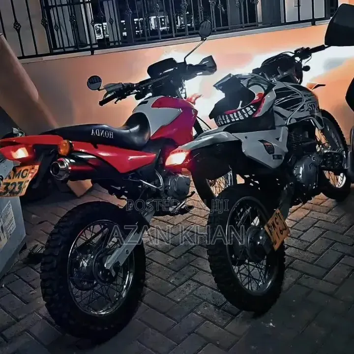 Honda 2011 Red