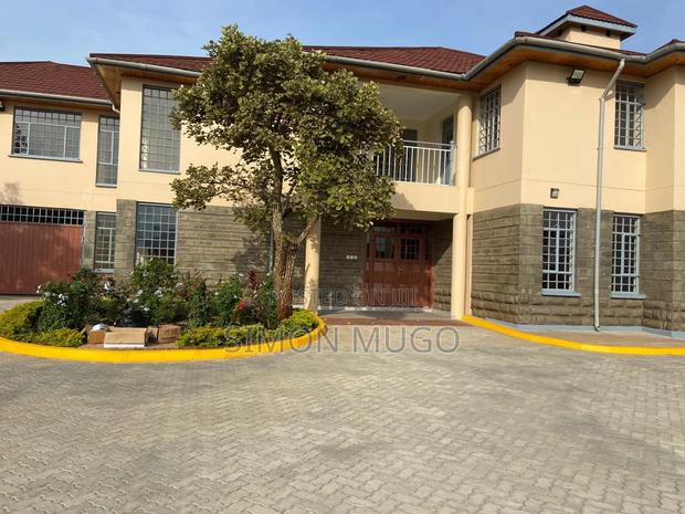 8bdrm Maisonette in Runda for sale