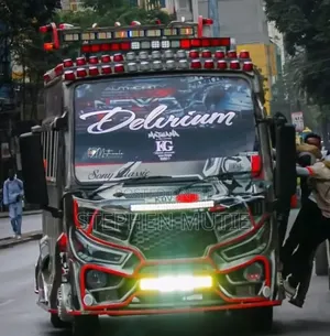 Toyota Grand HiAce 2020 Black