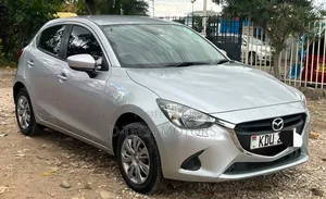 Mazda Demio 2018 Silver