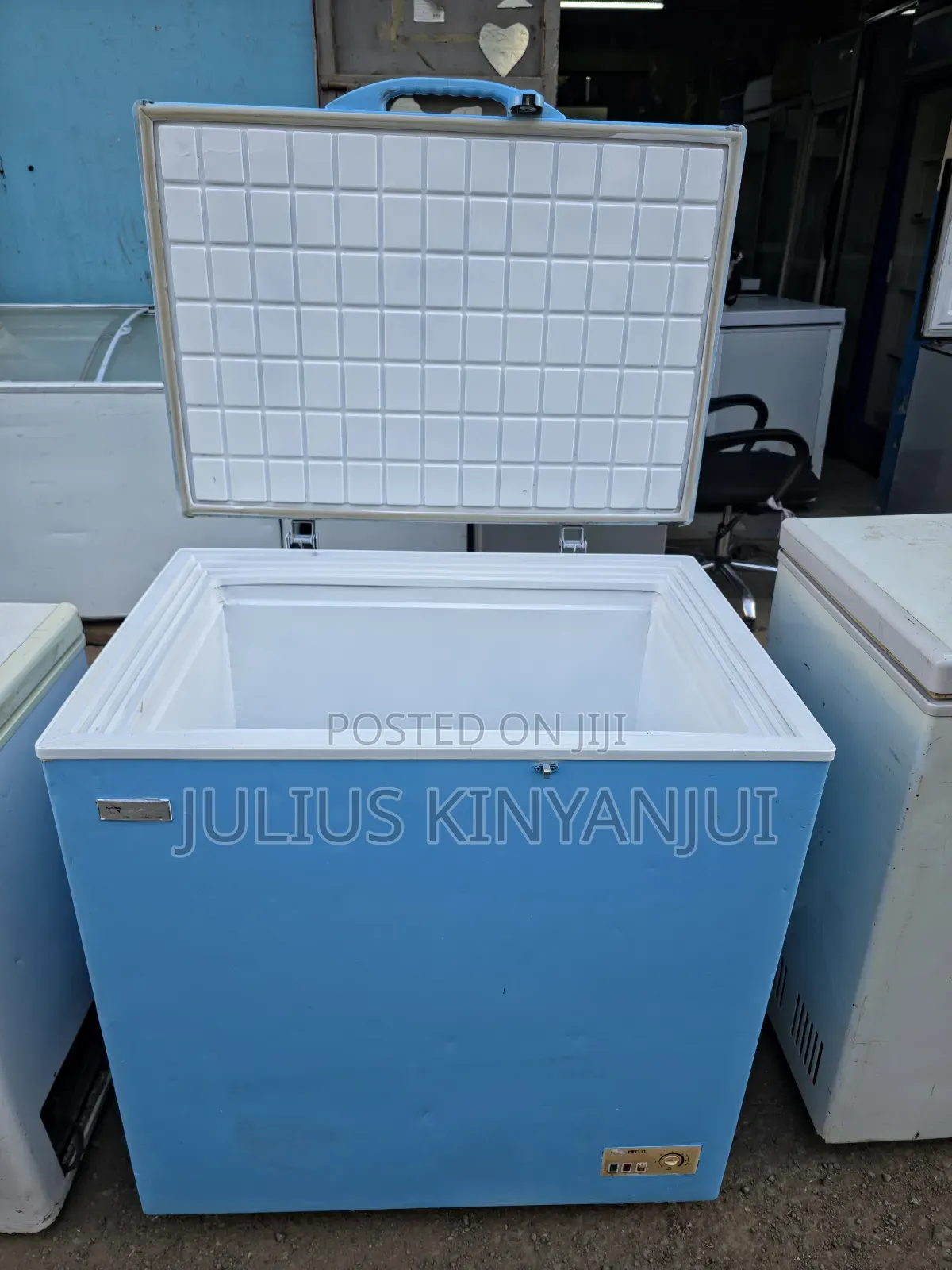 Single Door Freezer 270l