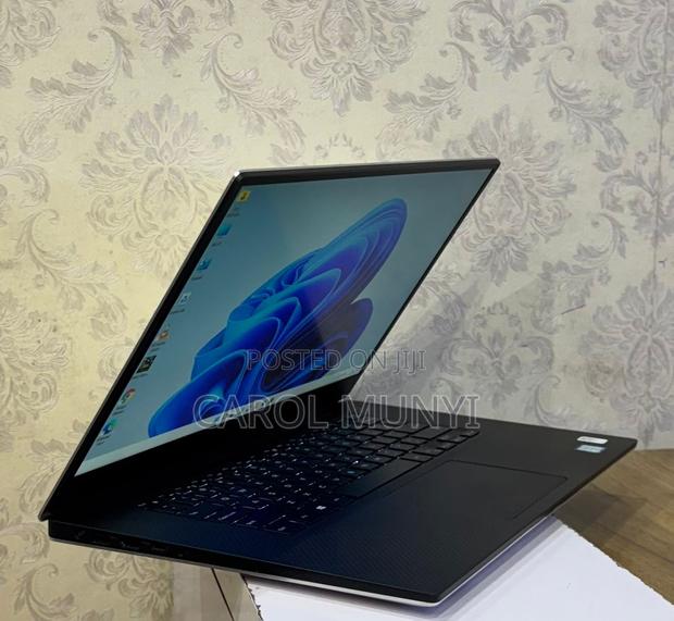Laptop Dell Precision 5530 16GB Intel Core i5 SSD 256GB - thumbnail 2