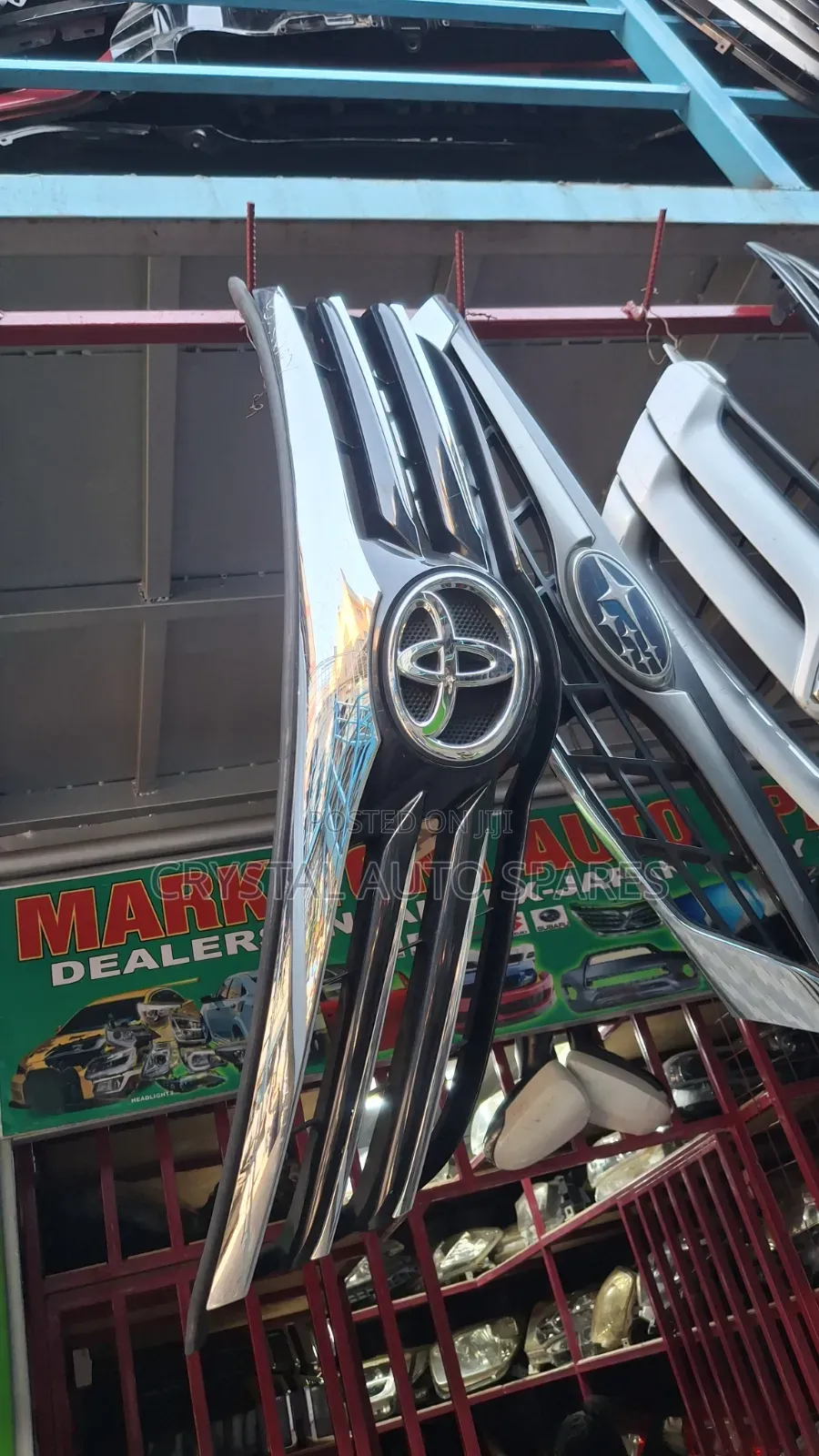 Toyota Avensis Grill