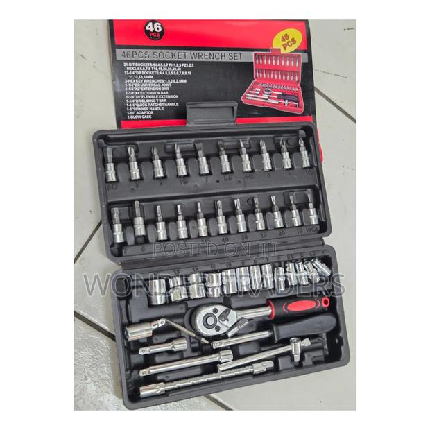 46 PCS Socket Wrench Set 1/4" Dr.Set
