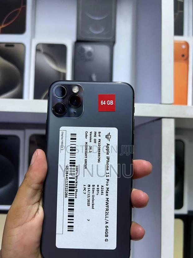 Apple iPhone 11 Pro Max 64 GB Green