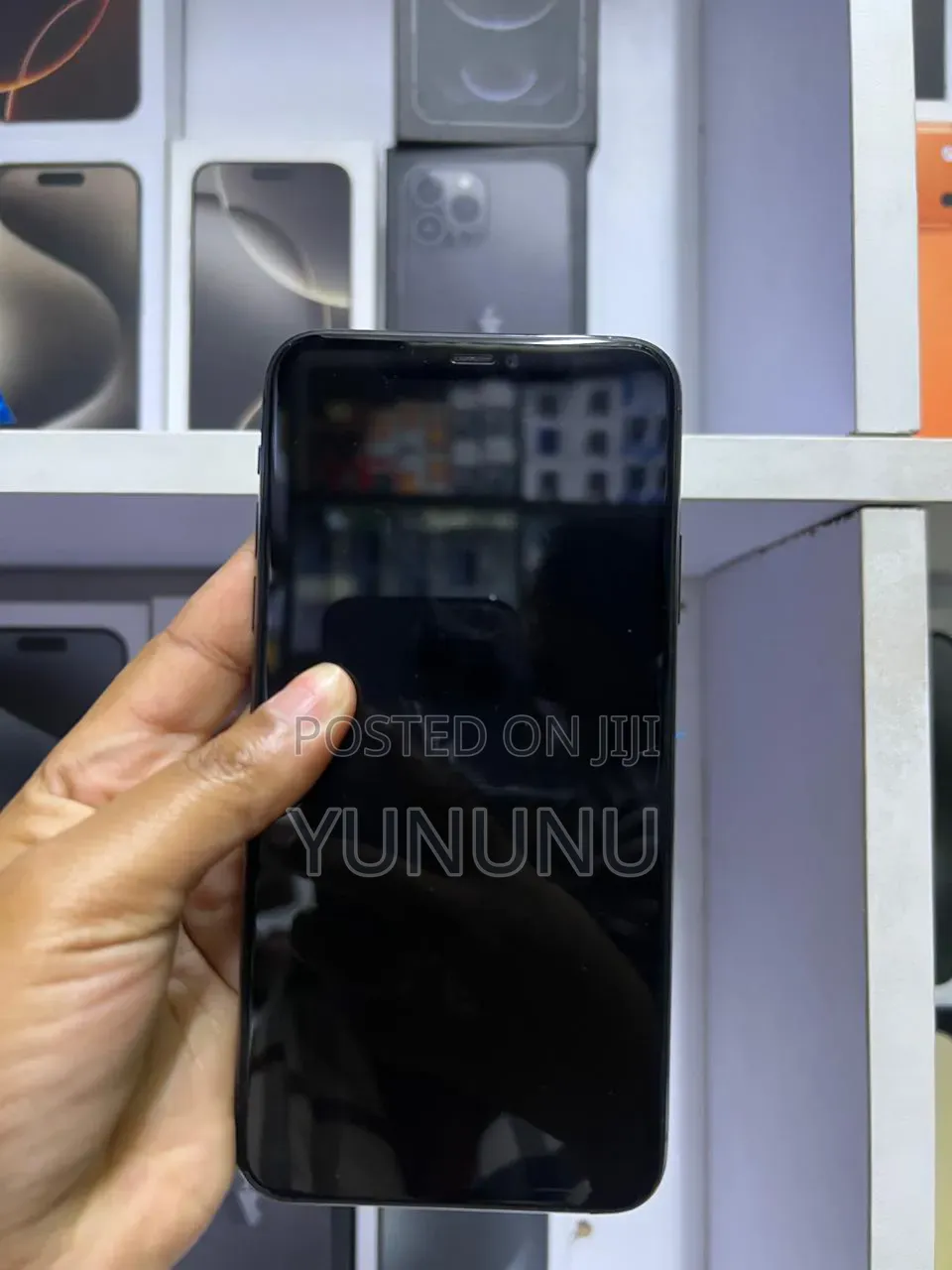 Apple iPhone 11 Pro Max 64 GB Green