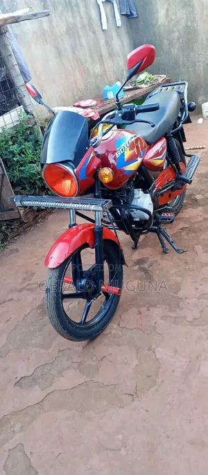Bajaj Boxer 150 UG 2022 Red