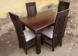 Dinning Table With 4 Chairs