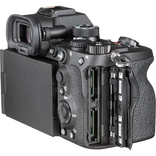 Sony Full Frame 61mp Mirrorless Camera Body A7r V