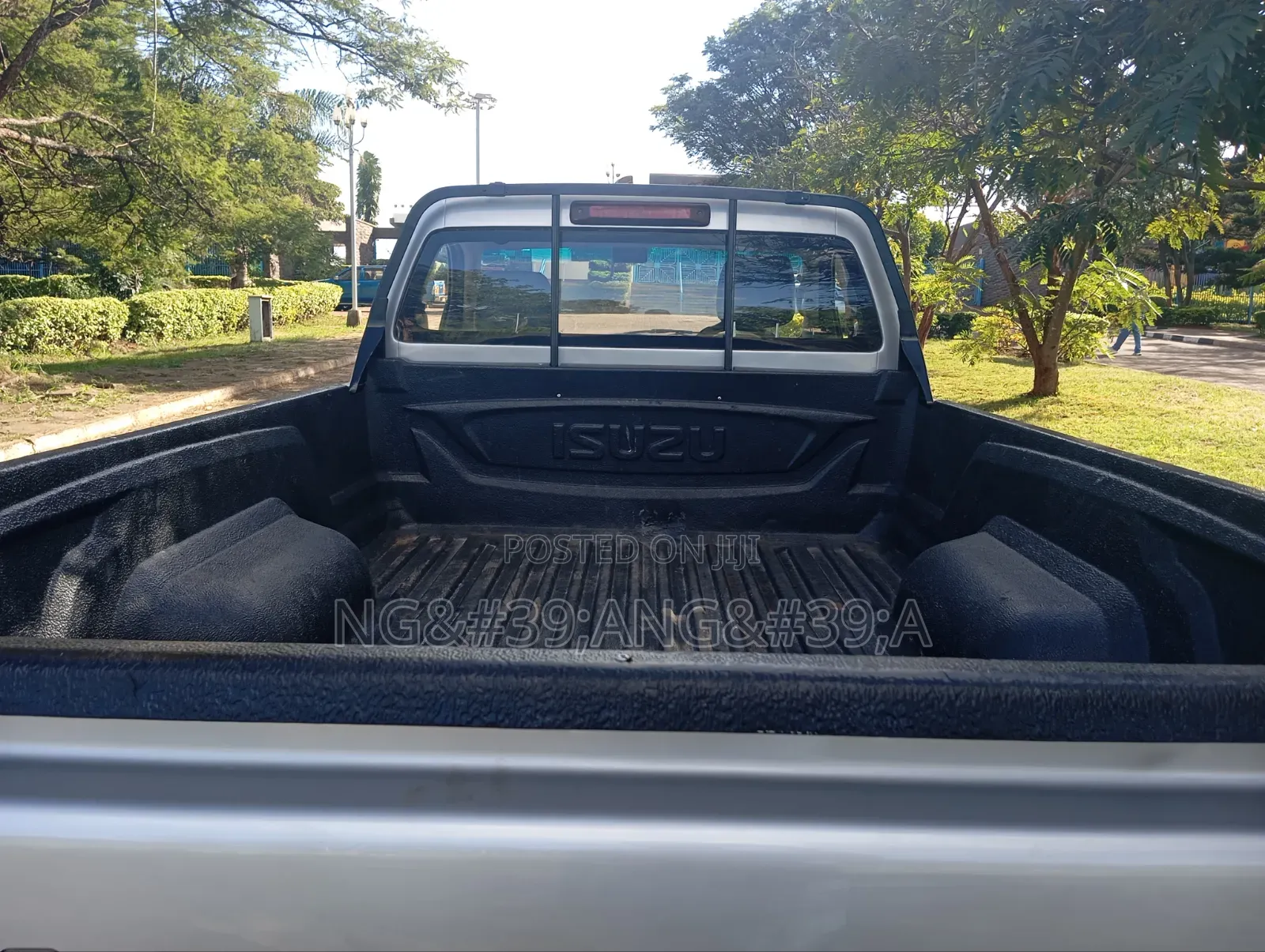 Isuzu D-MAX 2015 Silver