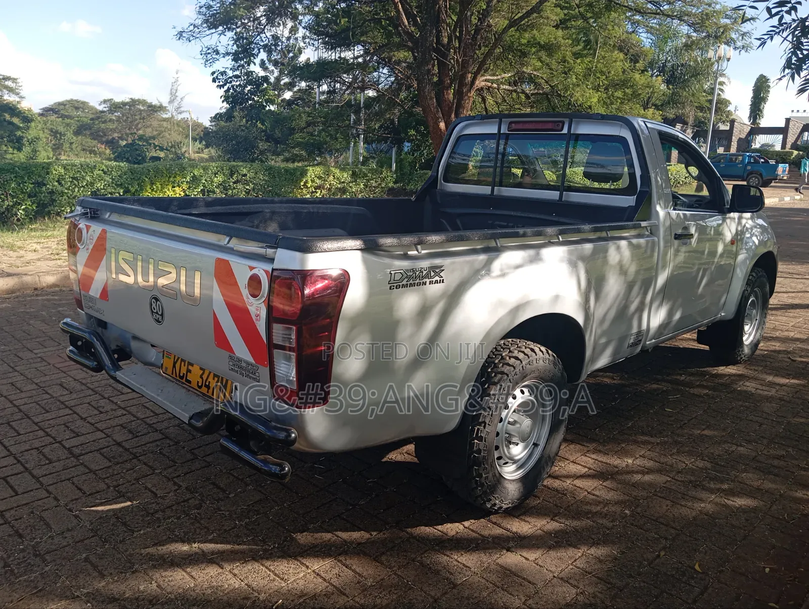 Isuzu D-MAX 2015 Silver
