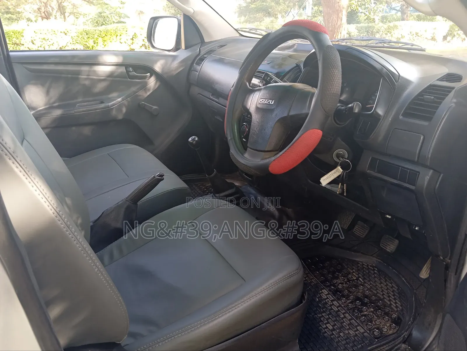 Isuzu D-MAX 2015 Silver