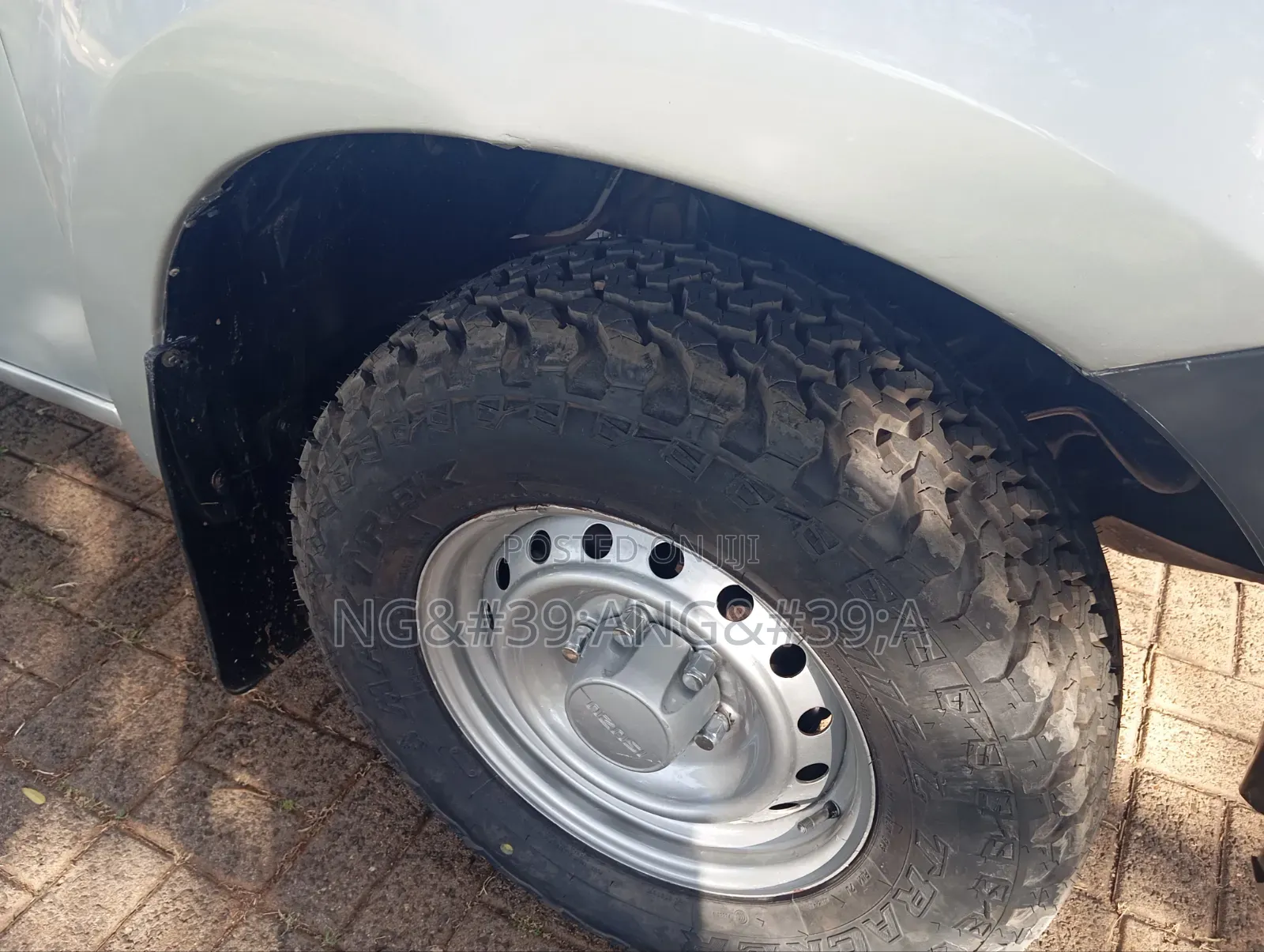 Isuzu D-MAX 2015 Silver