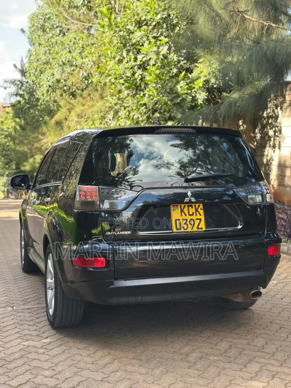 Mitsubishi Outlander 2010 Black