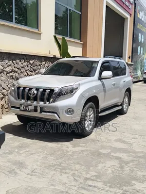 Toyota Land Cruiser Prado 2015 Silver