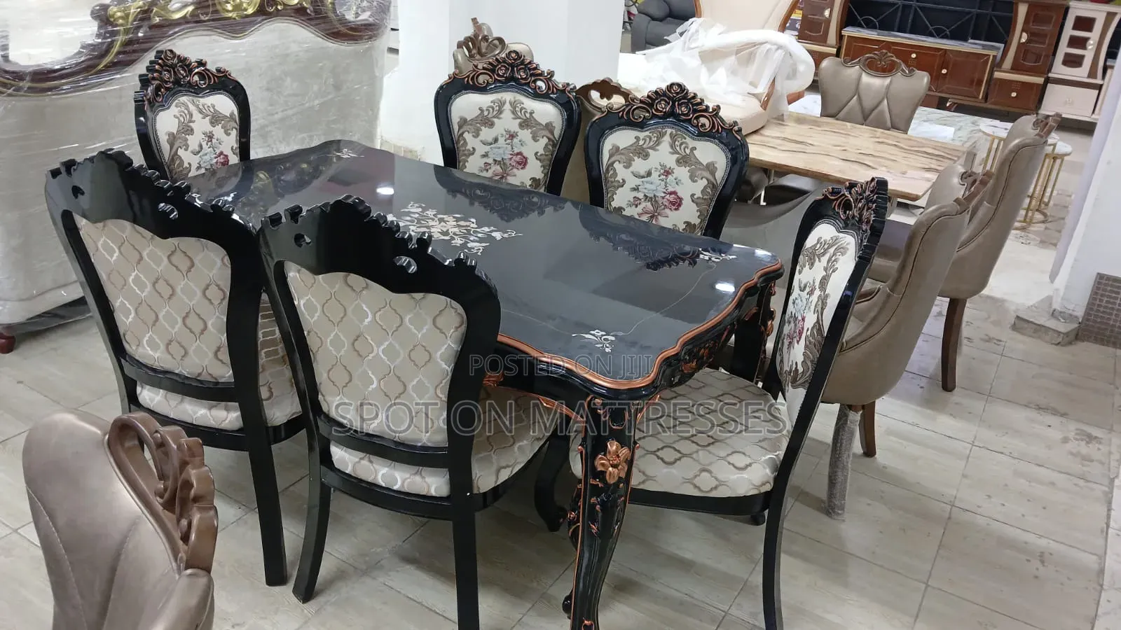 Stately 6-Seater Dining Set. Free Home Delivery Within Nairobi County.