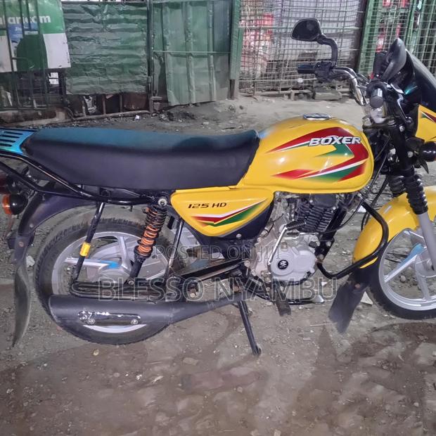 Bajaj Boxer 125 2024 Yellow - thumbnail 6