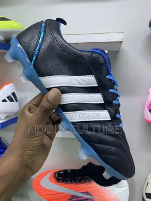 High Quality Football Boots