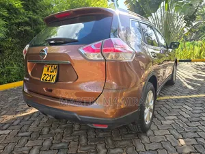 Nissan X-Trail 2014 Brown