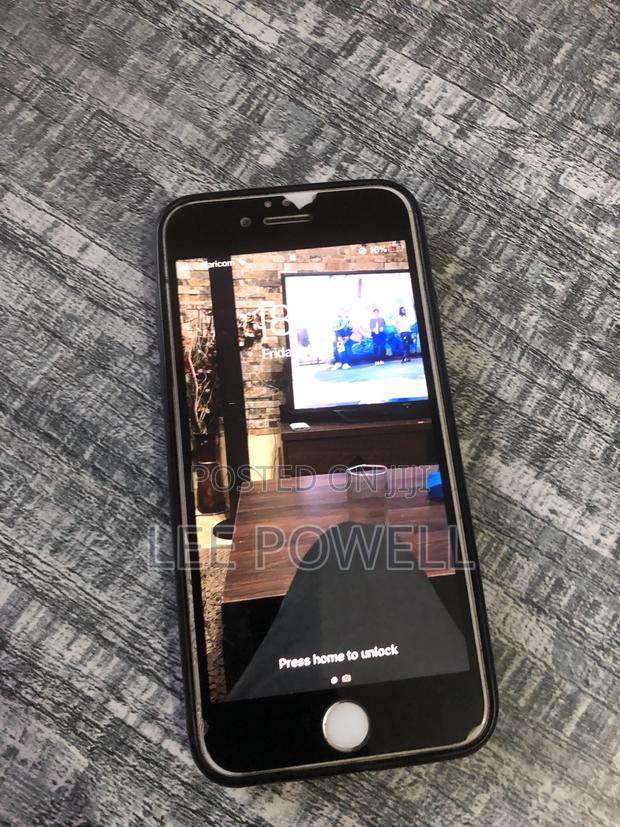Apple iPhone 7 128 GB Red