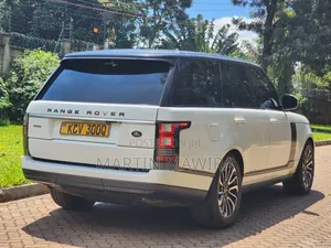 Land Rover Range Rover Vogue 2013 White