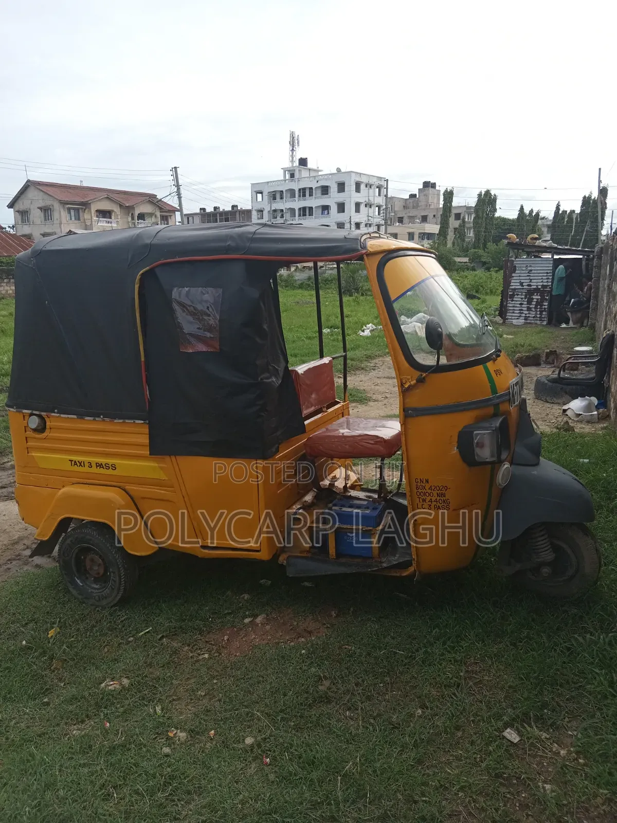 Piaggio 2016 Yellow