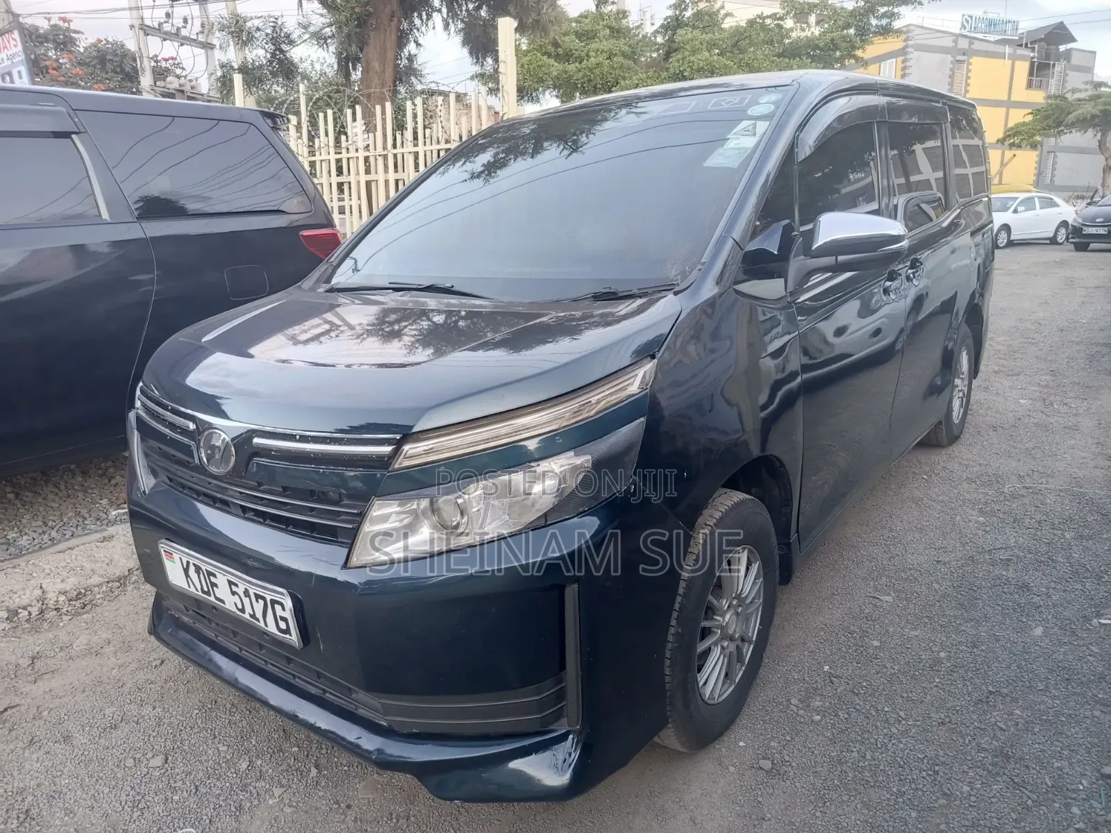 Toyota Voxy SV Premium 2014 Green