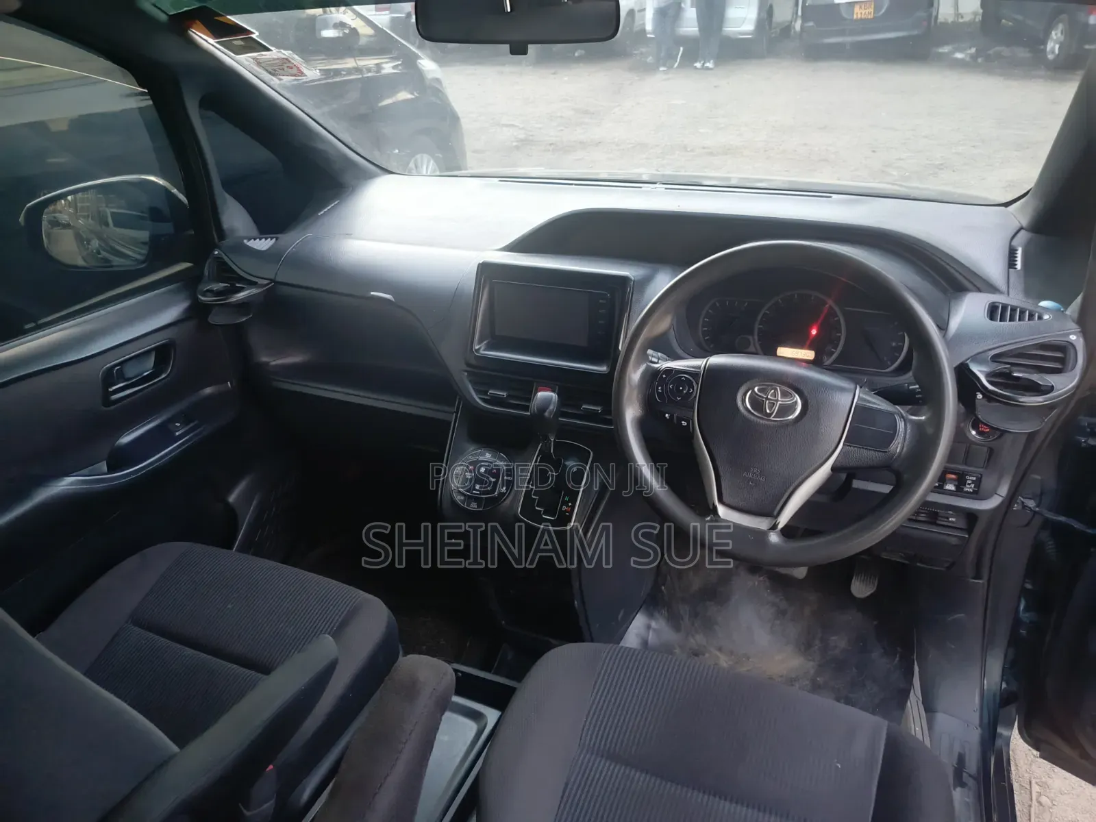 Toyota Voxy SV Premium 2014 Green