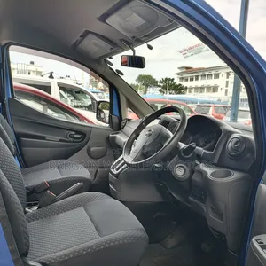 Nissan NV200 2019 Blue