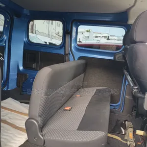 Nissan NV200 2019 Blue