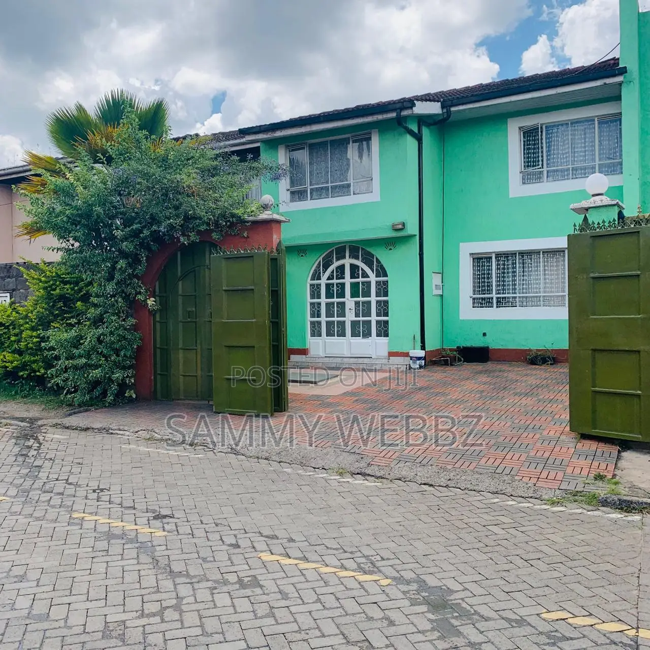 3bdrm Apartment in South C for sale