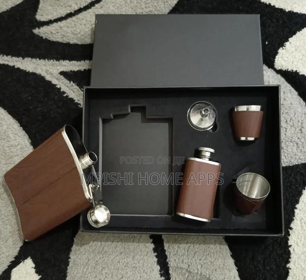 Wine Whiskey Flask Set - thumbnail 5