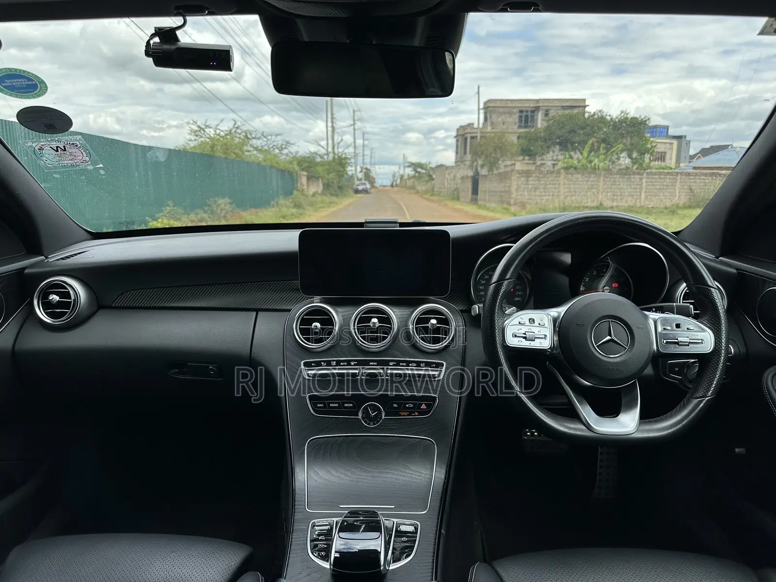 Mercedes-Benz C180 2019 Gray