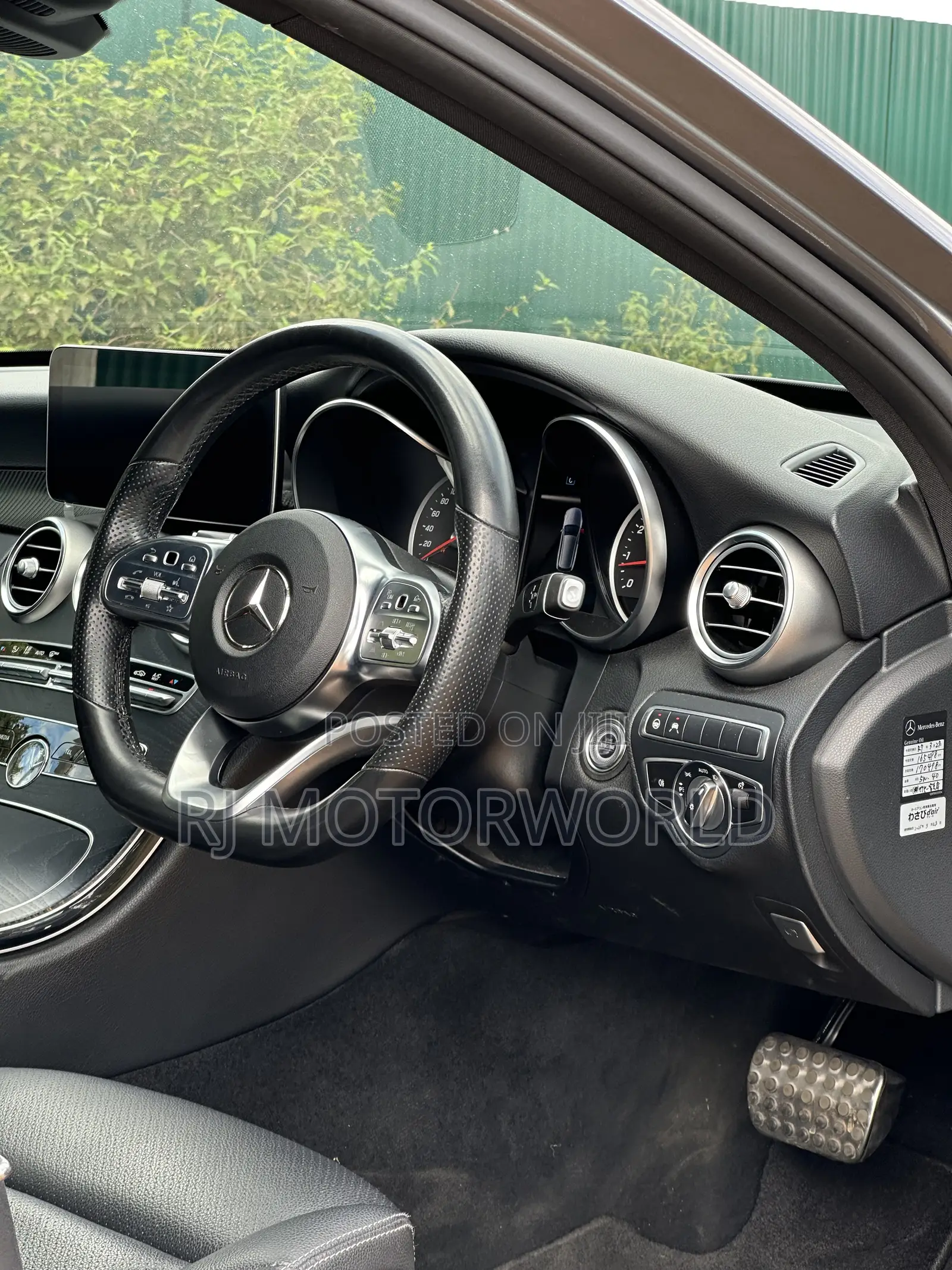Mercedes-Benz C180 2019 Gray