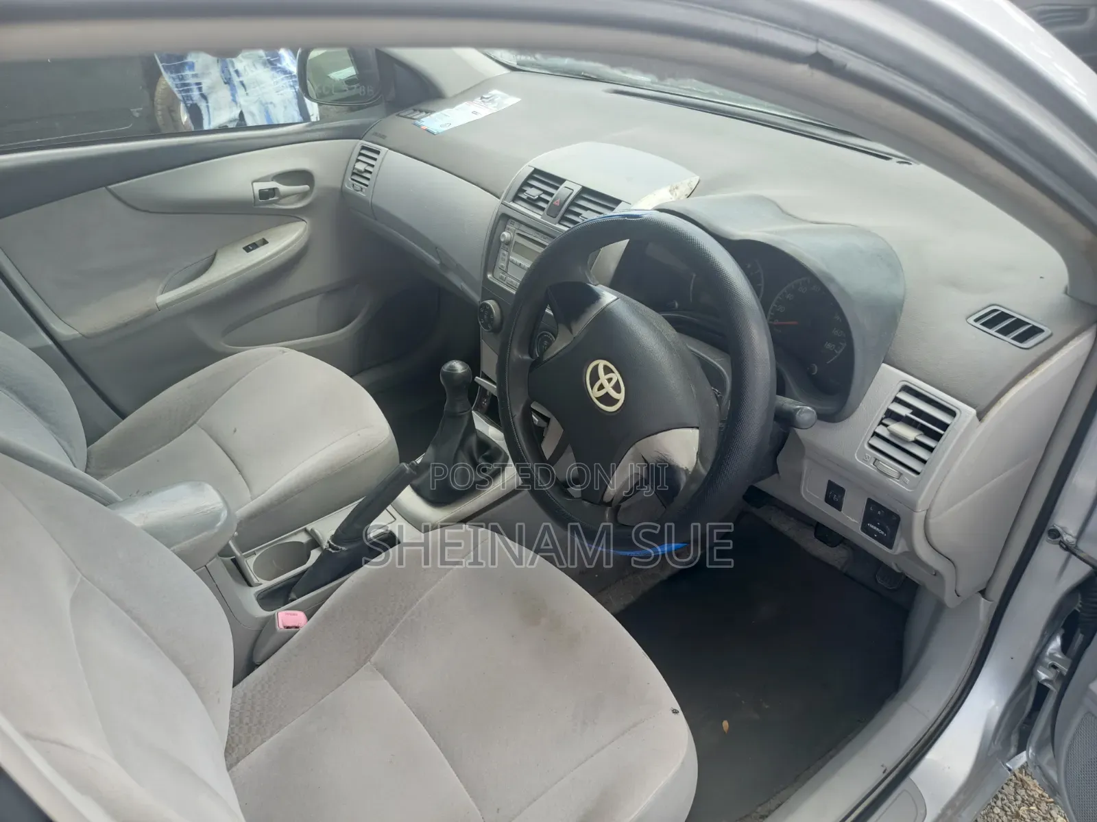Toyota Axio 2010 Silver