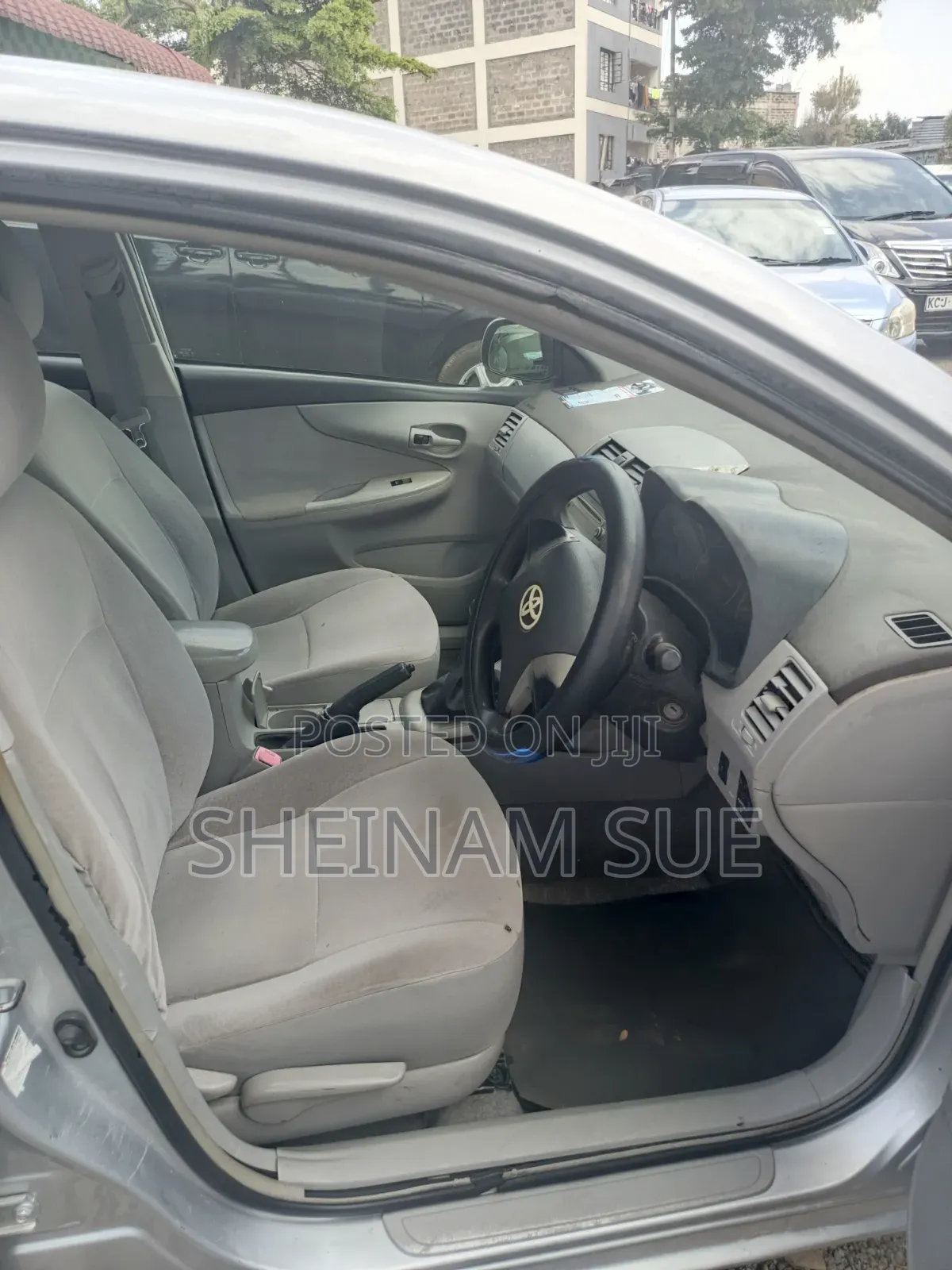 Toyota Axio 2010 Silver