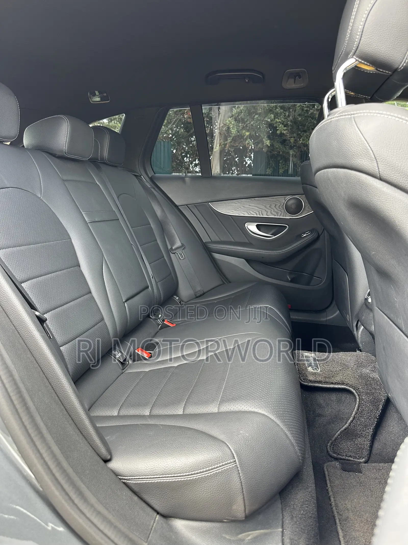Mercedes-Benz C180 2019 Gray
