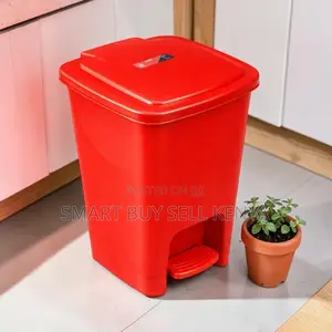 Secure Storage Smart Utility 30l Hard Plastic Step Pedal Waste Bin