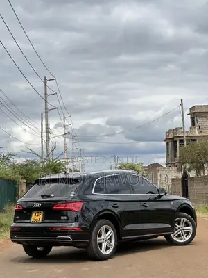 Audi Q5 2.0T Premium AWD quattro 2018 Black
