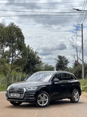 Audi Q5 2.0T Premium AWD quattro 2018 Black