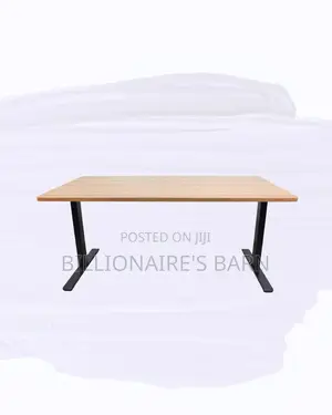 Comfortable 1400x700mm Desk Heavy Duty Dual Monitor Workspace