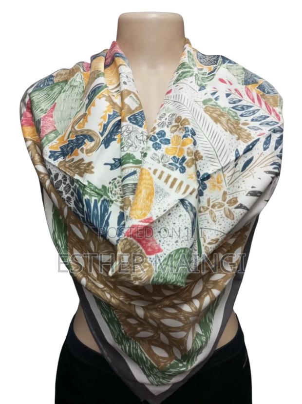 Silk Scarves and Shalws - thumbnail 2